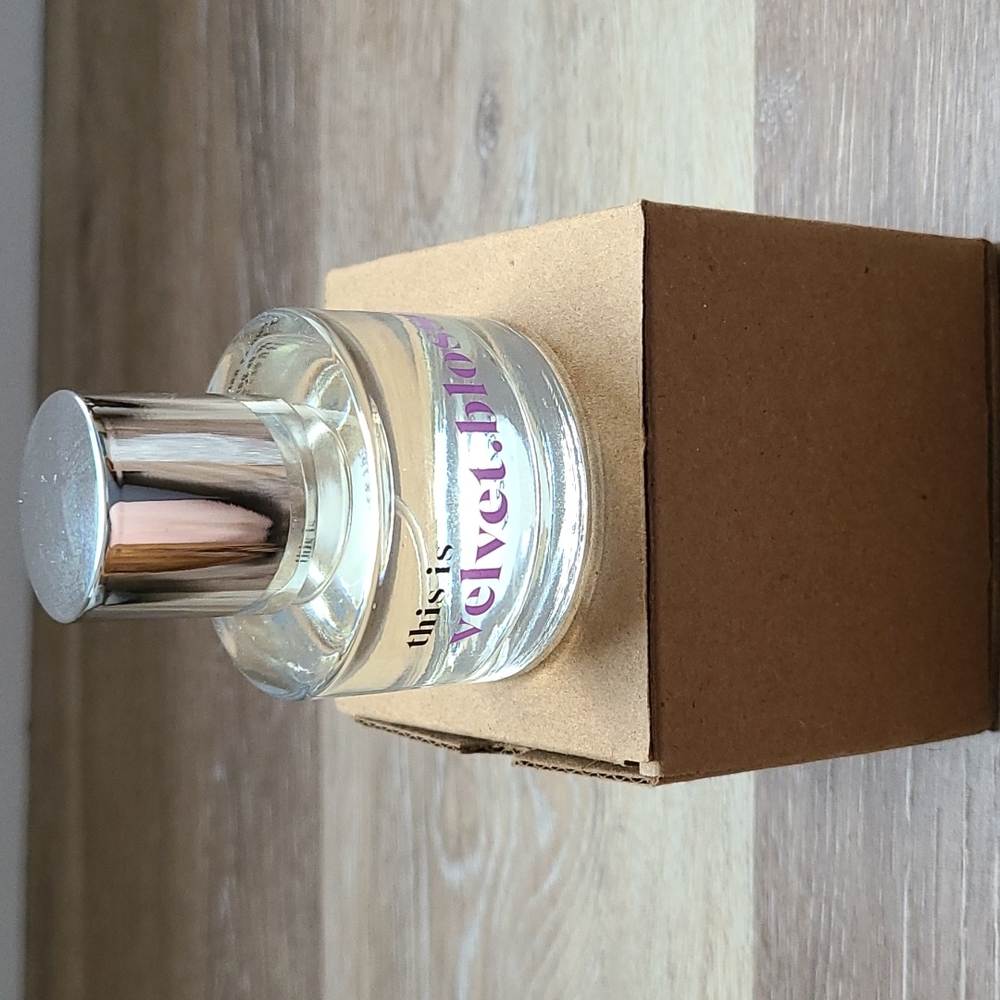 American Eagle This Is Velvet Blossom Eau De Parfum 1.0fl